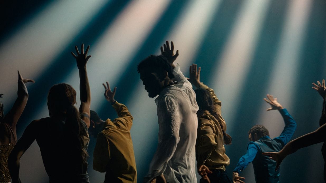 IN THE BRAIN performed by Shechter II